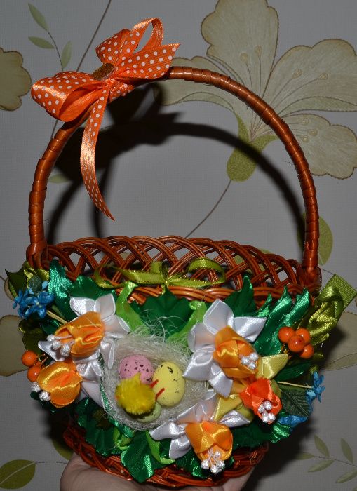 Кошики з пасхальним декором, є дитячі