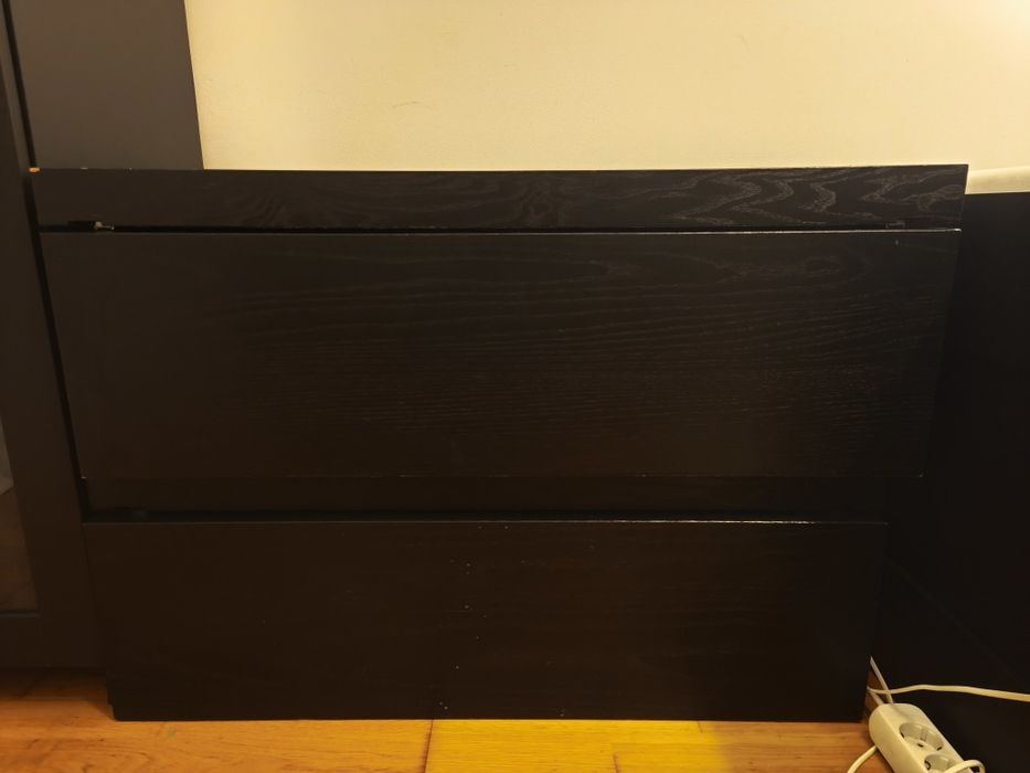 Arca em Madeira escura