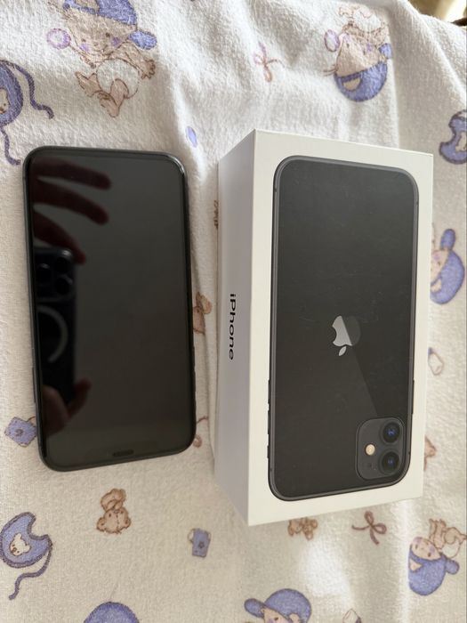Продам iPhone 11 black, 64 GB
