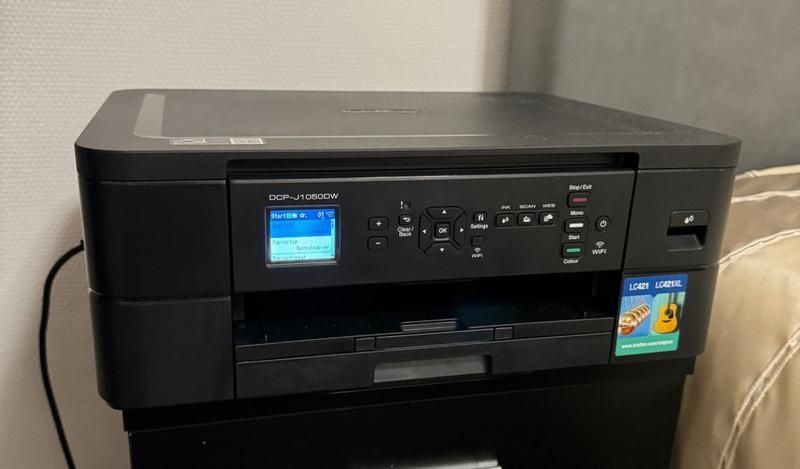 Multifunções Brother DCP-J1050DW Jato de Tinta a Cores, Duplex, WiFi