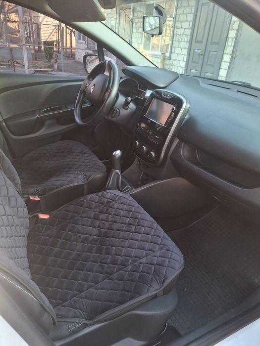 Авто Renault Clio 4