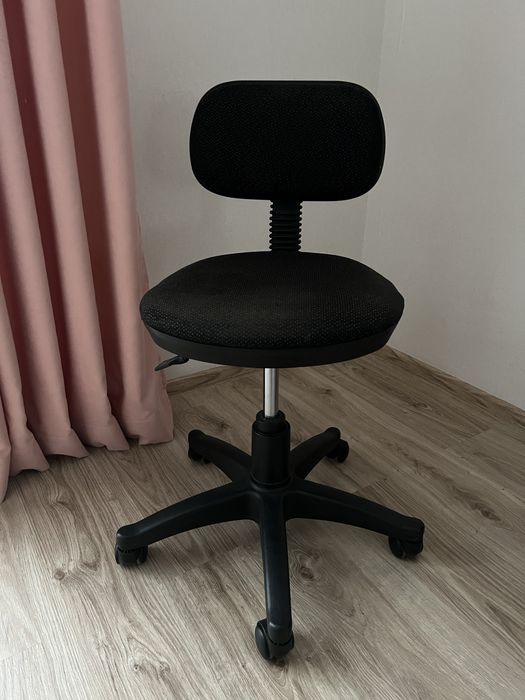 Офісне крісло тільки само вивіз