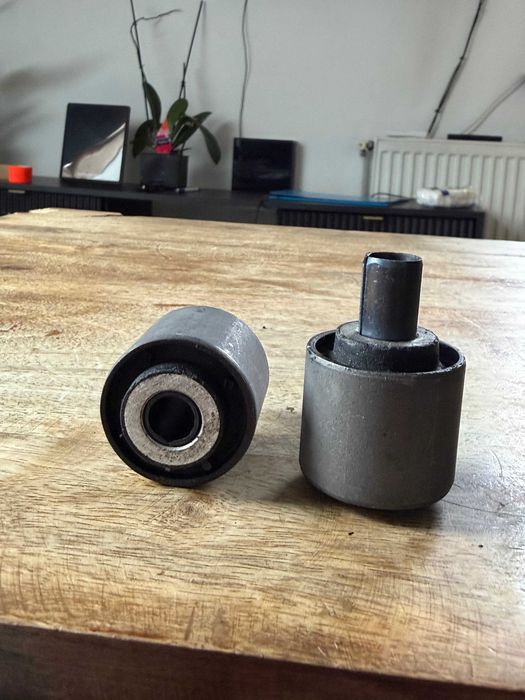 Silentblok wahacza tylnego Mercedes W124