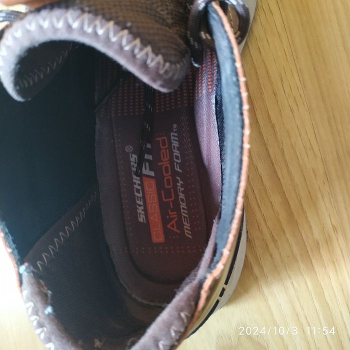 Botins/ botasda skechers, muito bom estado, muito confortáveis.