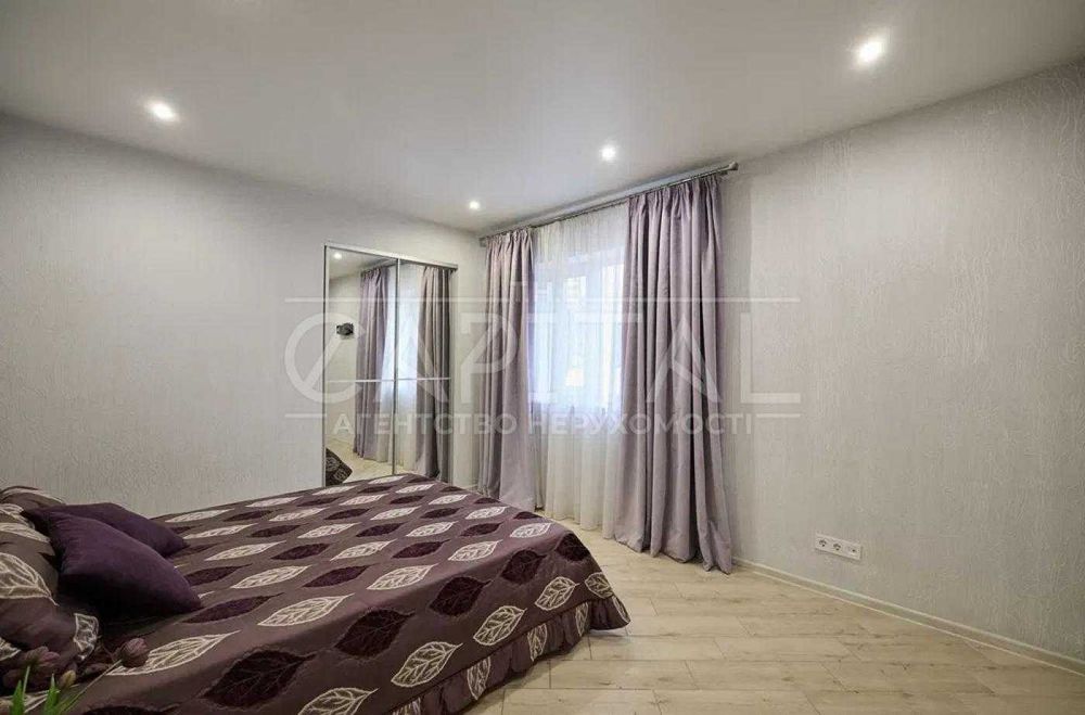 Оренда / Будинок
Київ, Святошинський район, вул. Берковецька, 9/11