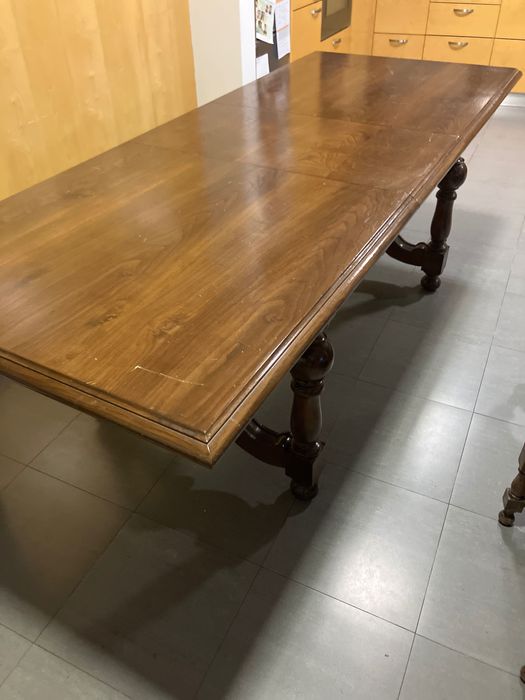 Mesa de sala 2,35m x 0,96m