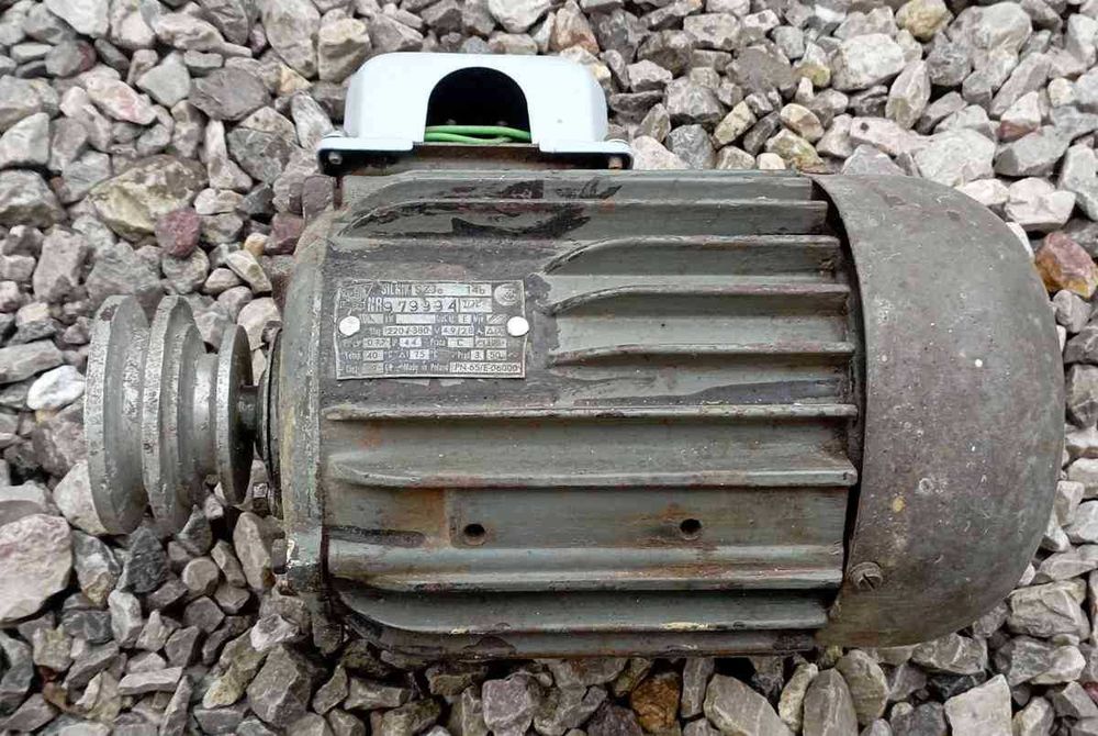 Silnik trójfazowy SZJe 14b 1.1kW 1390 obr
