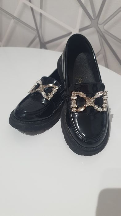 Mokasyny dziewczęce 29 wkładka 17 cm