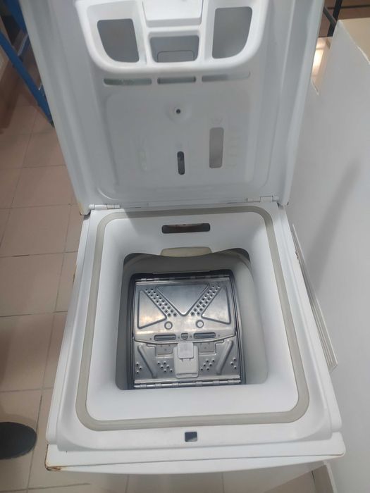 Пральна машина Whirlpool AWE 60110 Неробоча