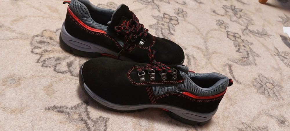 Buty męskie pracownicze,ochronne.Roz.43
