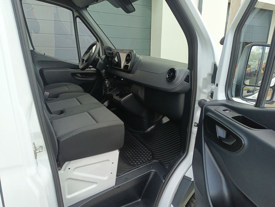 Mercedes Sprinter 907 спрінтер пасажир