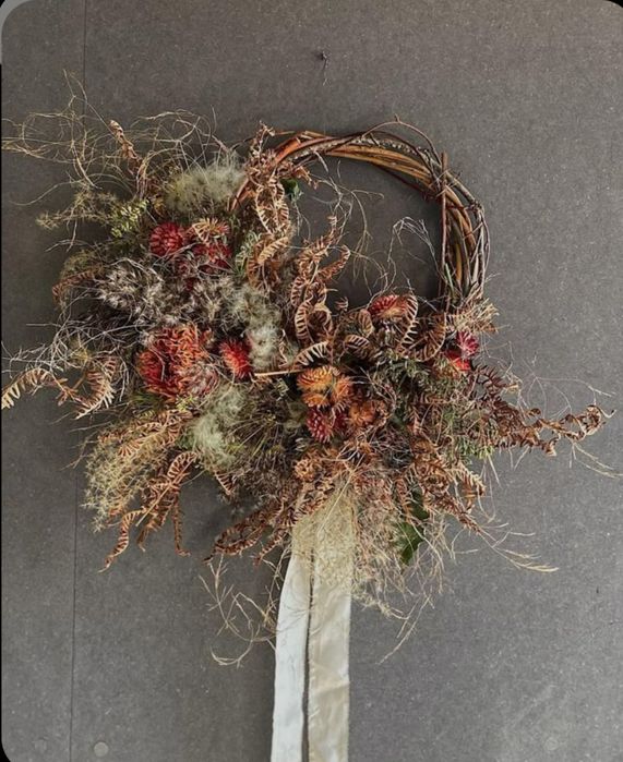 Bogaty półwieniec naturalny