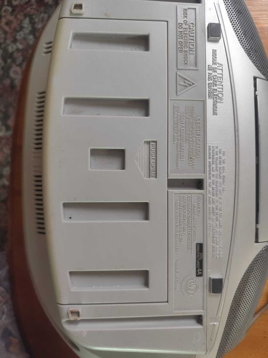 Магнитола SONY cfd-s300