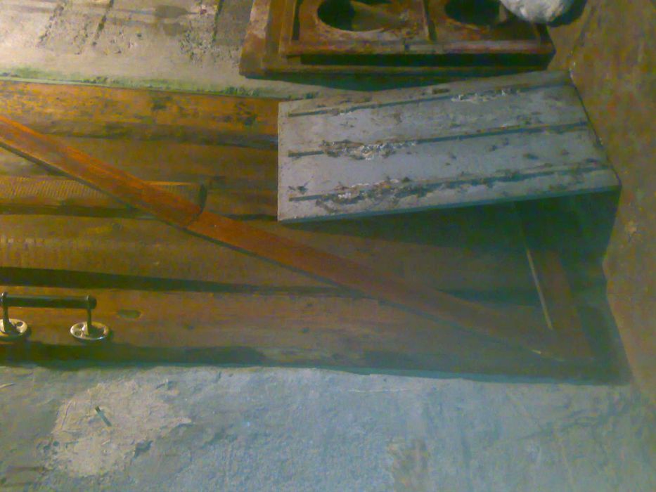 плита чугунная.печная в грубу. новая 410-710мм Новая