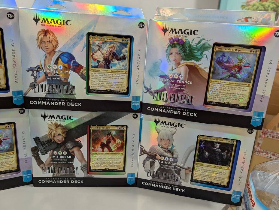 MTG Final Fantasy Collector's Commander deck set (4)