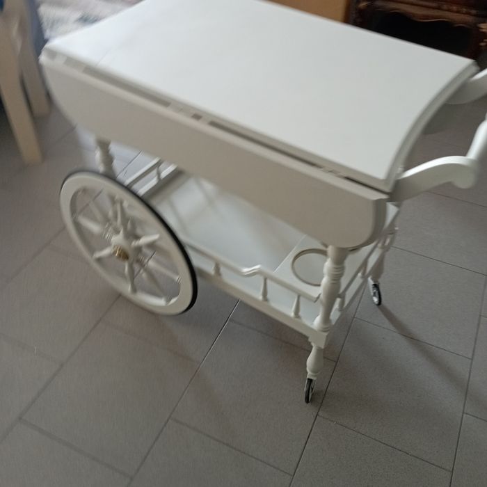 Carrinho de chá ou apoio