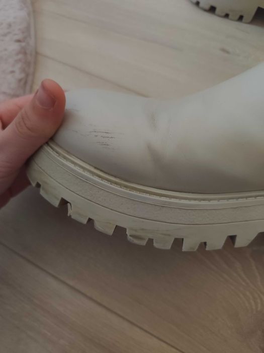 Beżowe buty trapery wysokie skórzane 39/40 botki