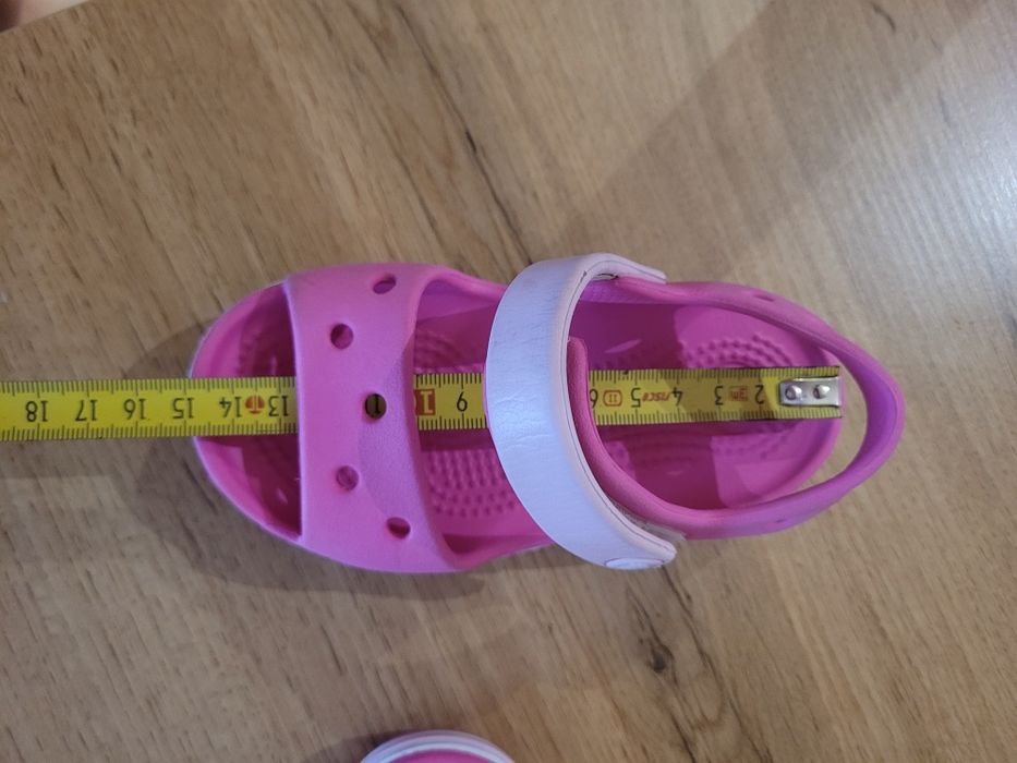 Sandaly Crocs dziewczece