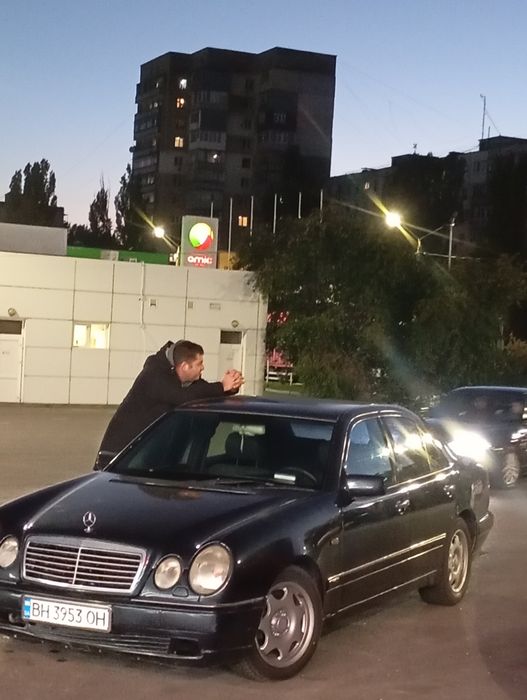 Продам Мерседес w210