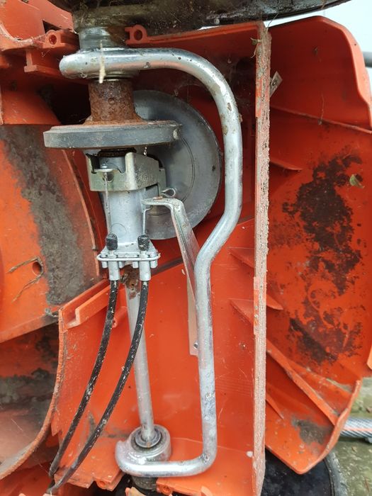 Husqvarna Royal podwozie laweta kosiarki