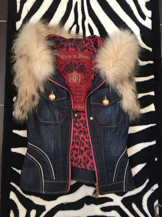 Продам жилетку Gizia