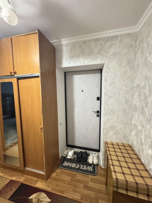 Простора кімната, район Купави