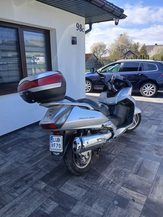 Skuter honda silver wing 600