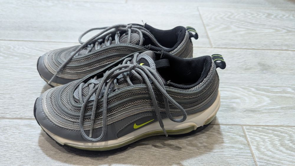 Кросівки Nike 37-38 розмір