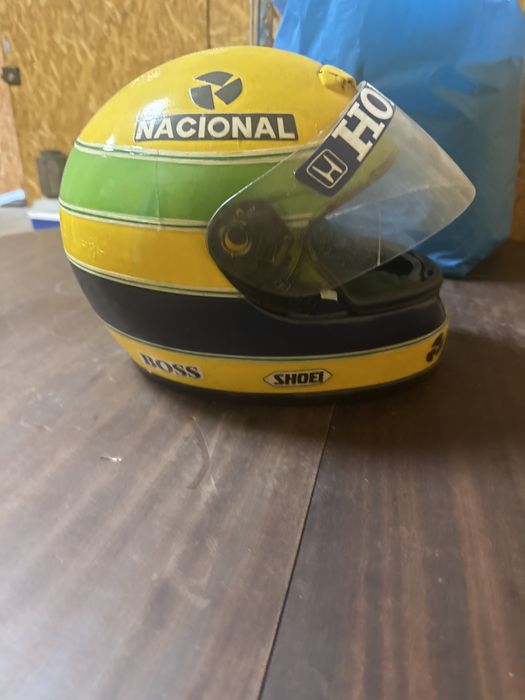 Capacete replica ayrton senna