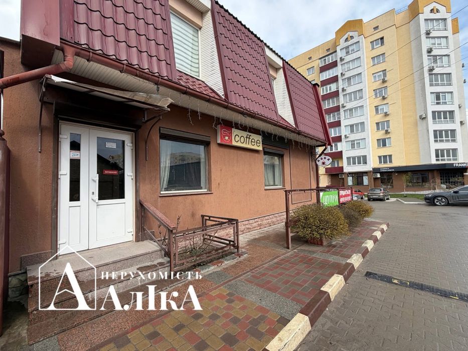 Продам фасадне приміщення ЖК Нова Будова 1