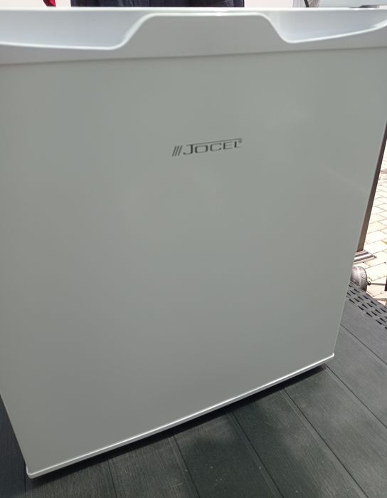 Arca Ariston pequena