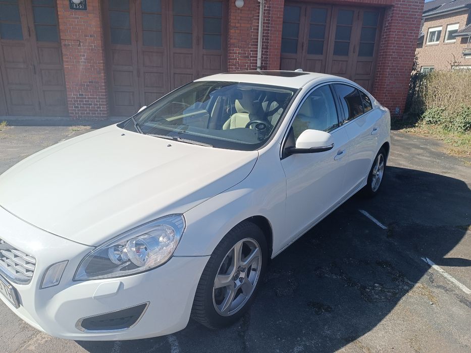 Продам Volvo S60 T5