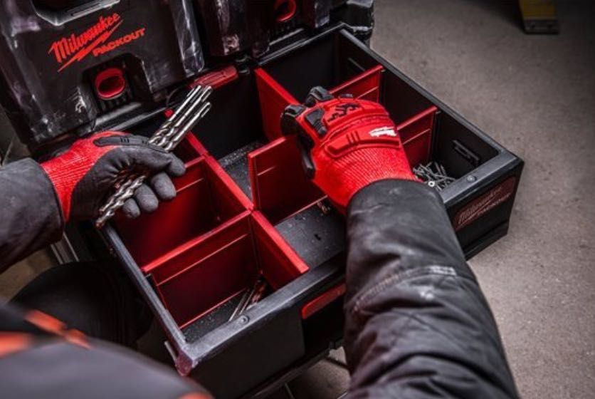 Ящик PACKOUT MILWAUKEE з 2/3/4-ма висувними відсіками