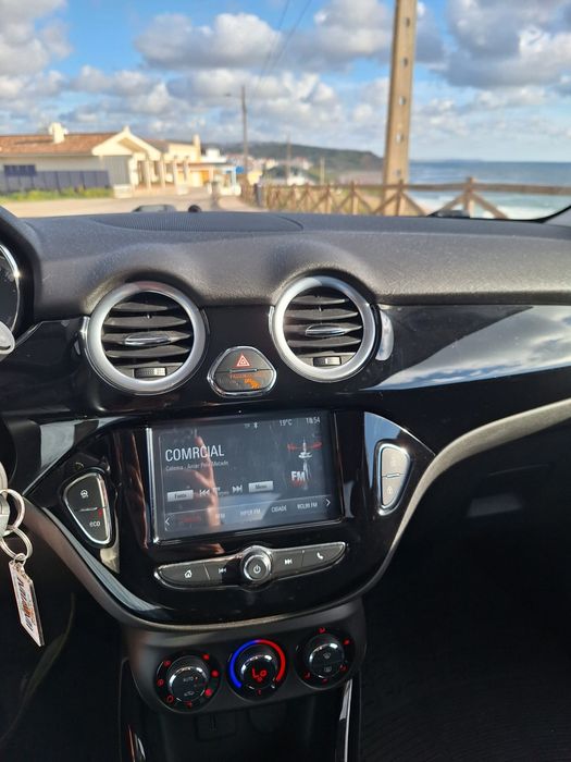 Opel Adam 2018 com 50 mil kms