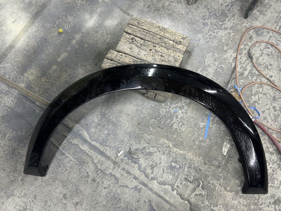 Накладка передня ліва Land Rover DFJ000032