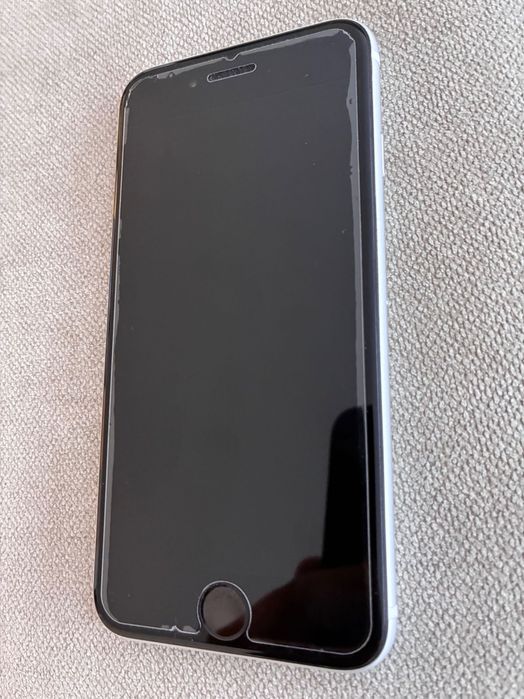 iPhone SE 2020 - em excelente estado conservação