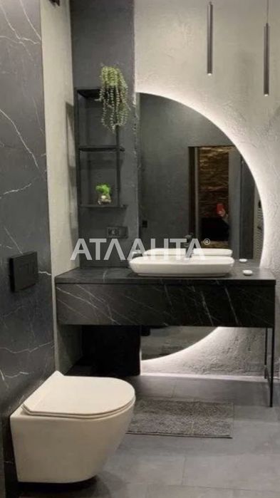 Квартира с ремонтом в Авторском районе. Вид на море. Фонтанка