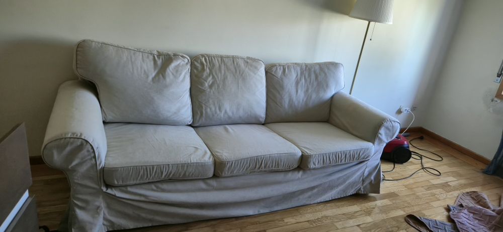 Sofá Ikea beje .