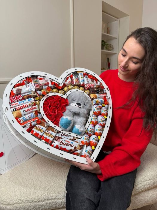 Подарункові бокси до Новорічних свят з доставкою по Україні