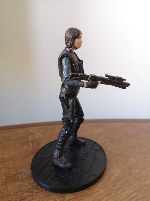 Figurino Jyn Erso de Rogue One: A Star Wars Story