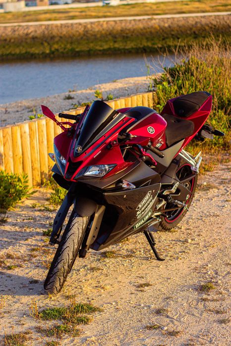 Yamaha YZF R125 2018, Muito bem estimada e Cheia de Extras