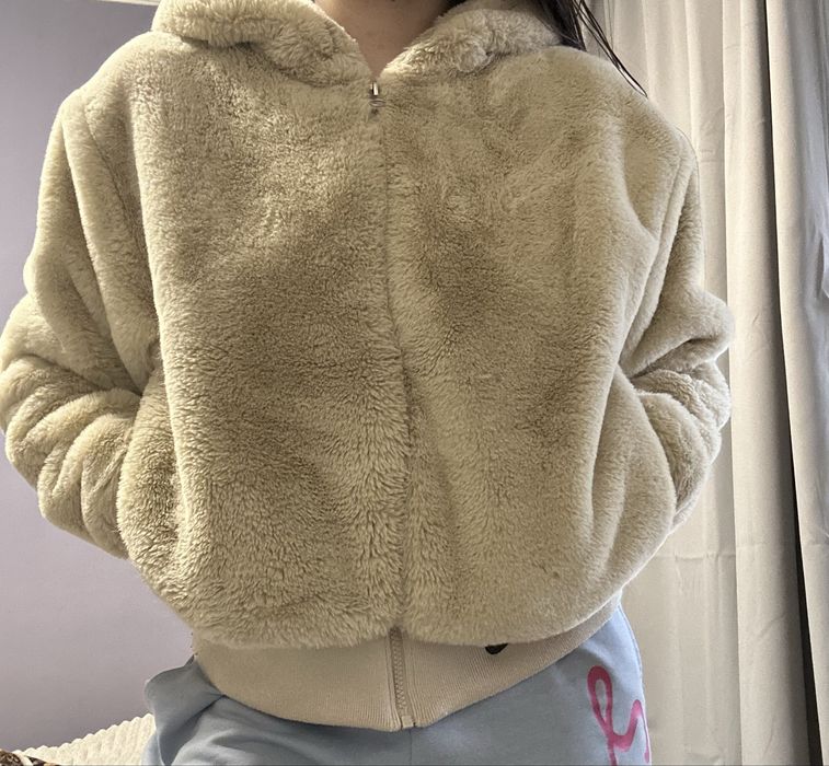 Продам шубку Nike