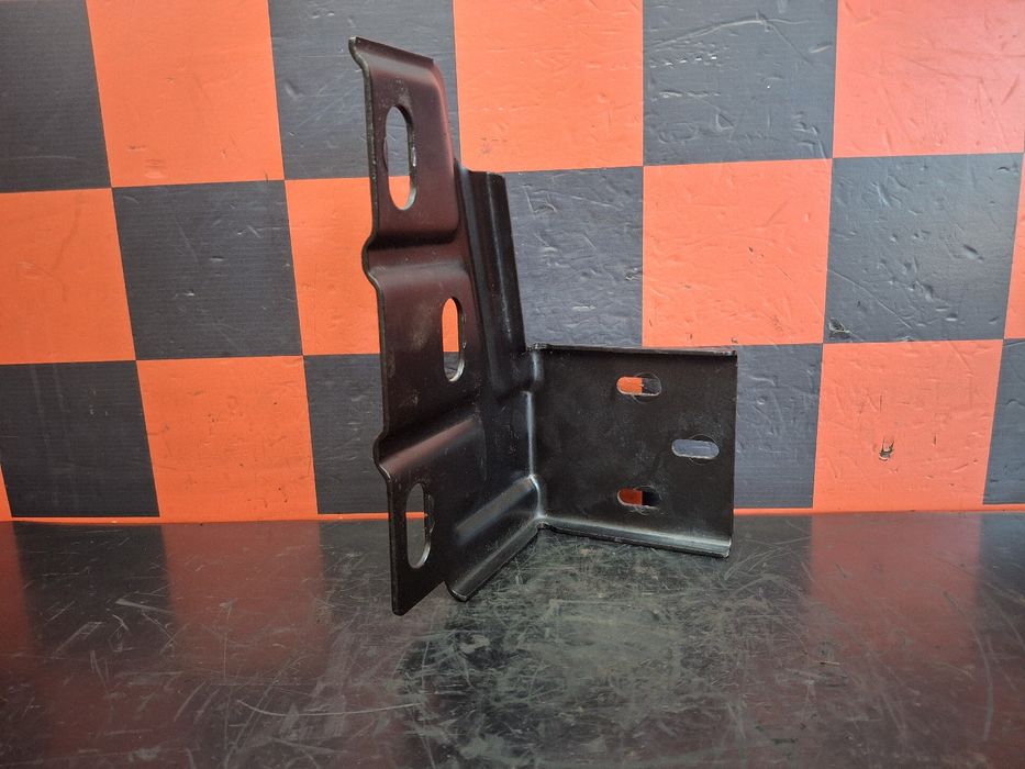 Suporte Para-choques Frente Direito IVECO Daily VI