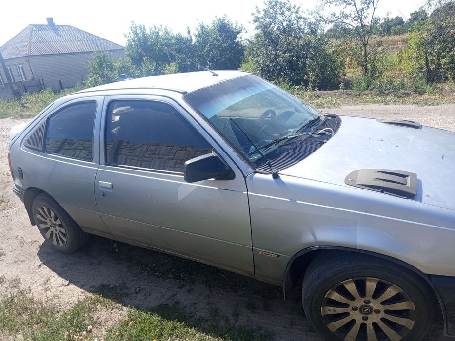продам Опель срочно( для ЗСУ)