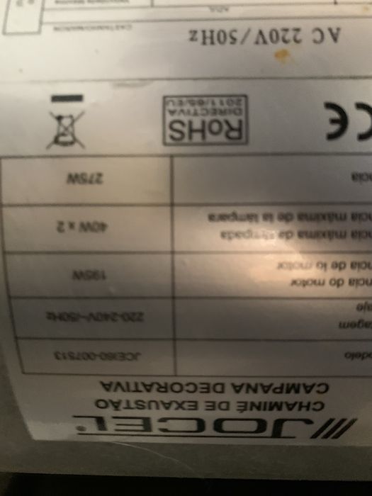 Chaminé de exaustão com Exaustor a funcionar perfeitamente com tubo64564127473667121
