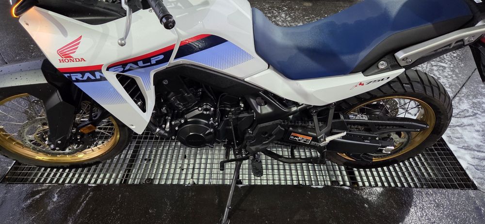 Honda transalp xl 750