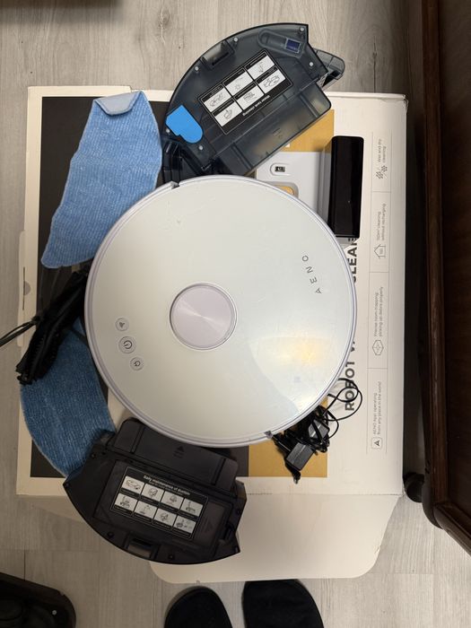 Робот пилосос Aeno (миючий)