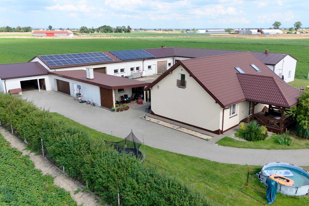 Dom Hala Magazyn