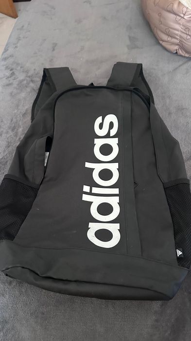Malas mochilas variadas e novas marcas