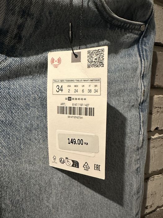 Nowe jeansy Zara